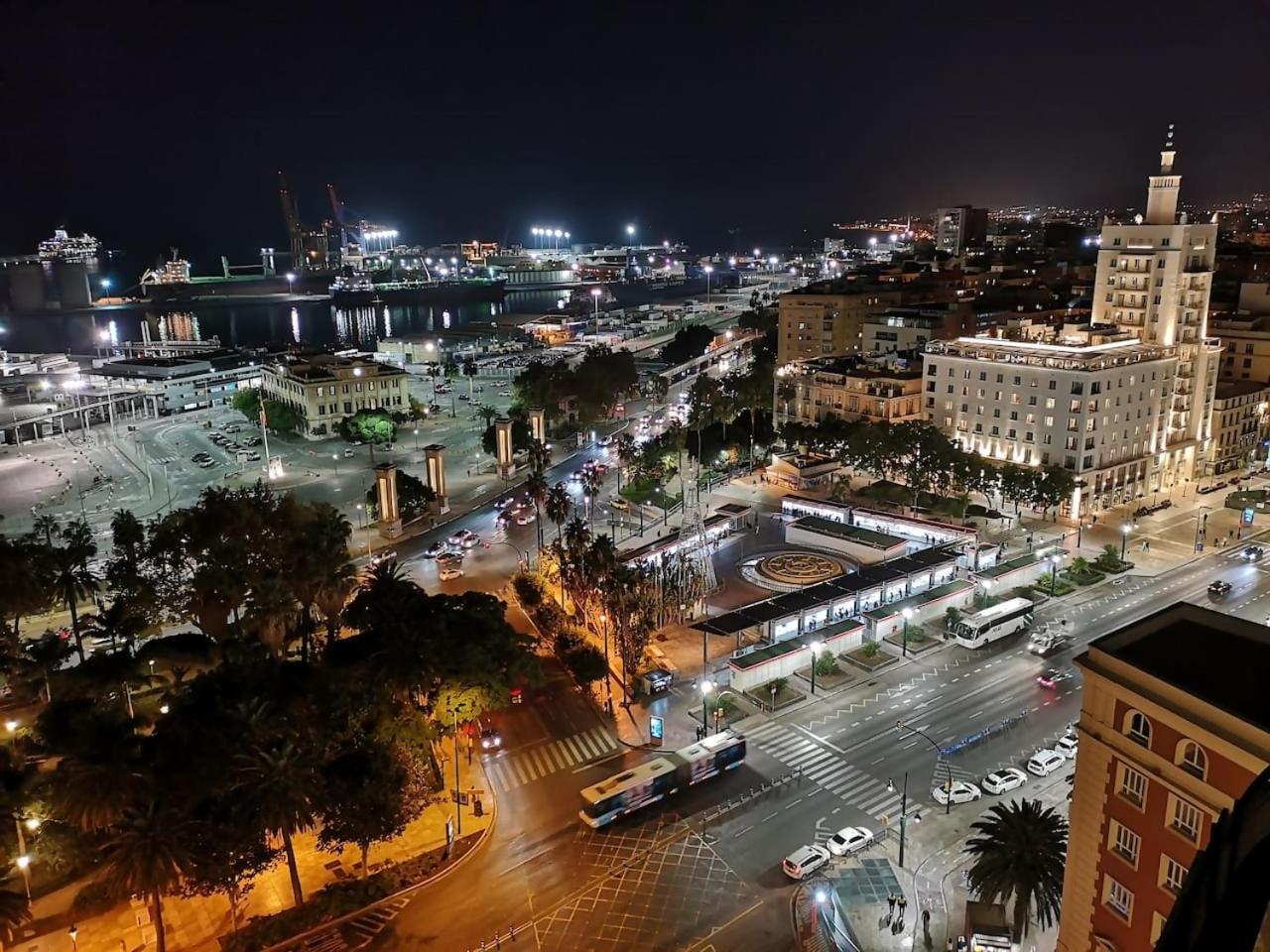 Malagueta Sol Y Playa Apartment Malaga Bagian luar foto